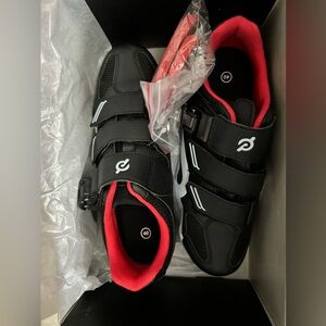 Authentic Peleton Cycling shoes. New